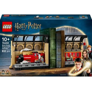 LEGO Harry Potter Book Nook: Hogwarts Express 76450