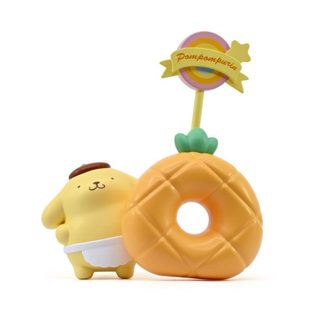 Yume Hello Kitty & Friends Party Time Pompompurin Figure