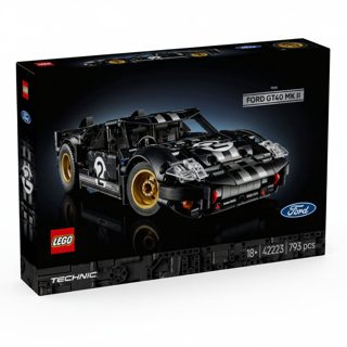 LEGO Technic 42223 1966 Ford MKII Race Car
