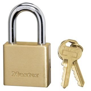 Masterlock Niveli i sigurisë 6 Dry I Trupi Prej Bronzi 38 I Gjerë Harku Çelik 24 Diametri 7 Trup I Trashë Prej Bronzi I Ngurtë Cilindër Me Kunja Mekanizëm Mbyllës I Dyfishtë 4 Çelësa Per Ambjent Te Jashtëm 24mm 38mm 7mm