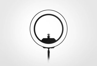Elgato Ring Light Illuminate On Command Designed To Flatter The Skin Eliminate Shadows 10LAC9901
